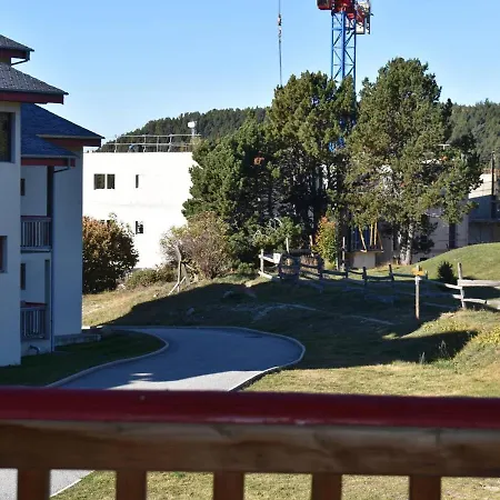 Apartment 3 Pieces Avec Balcon Et Parking A Font-romeu - Fr-1-580-57 *